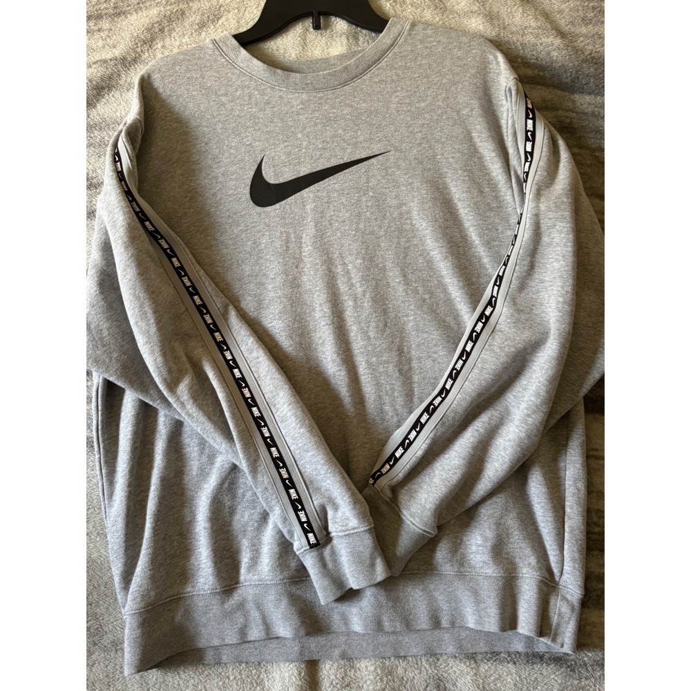 Nike Repeat 3.0 Logo Tape Heather Gray Crewneck Men's Sweatshirt Large
